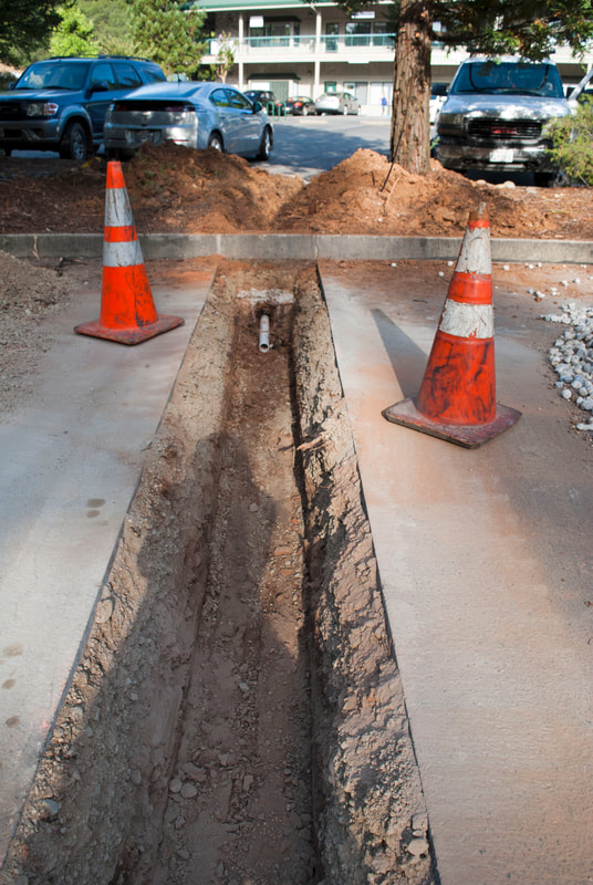 Lake Wildwood Business Center Penn Valley, CA Repair Line Trenching, water line pipe showing